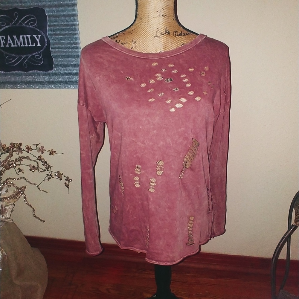 Distressed boutique top